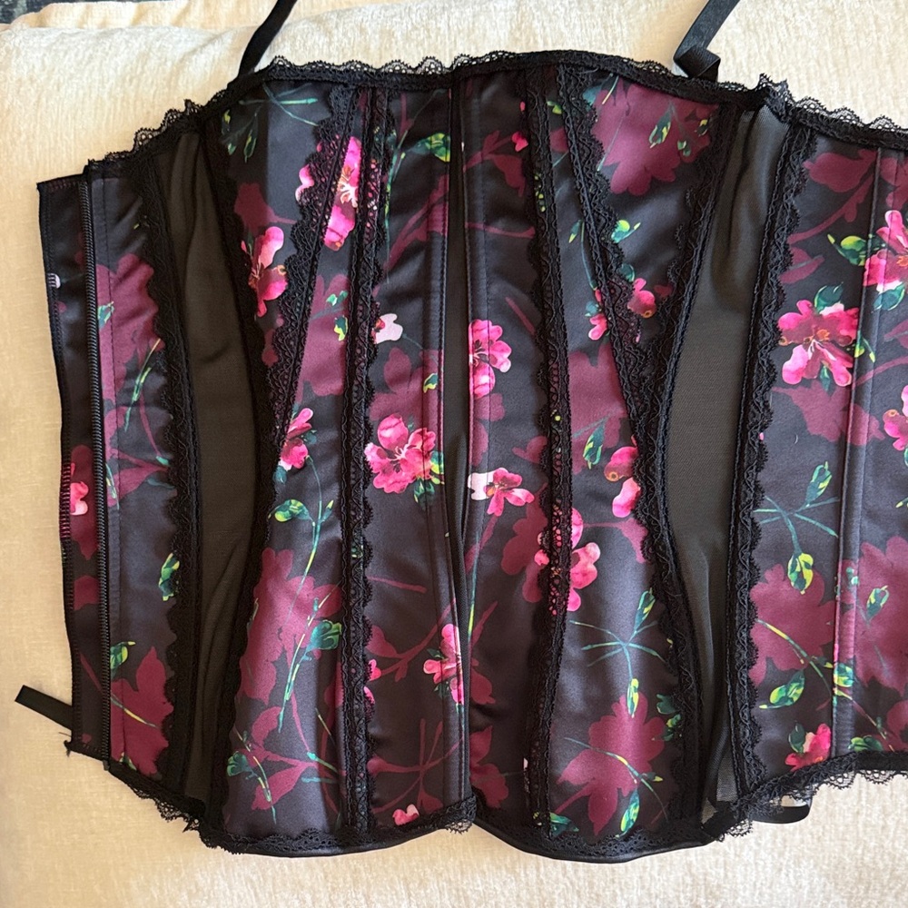 Floral Lace Trim Black & Plum Corset Bustier